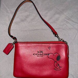 ❤️ Coach x Peanuts Snoopy Red Leather Wristlet
